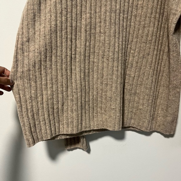 Old Navy Men’s Beige Ribbed Lambswool Blend Sweater - Size XL - Picture 3 of 7